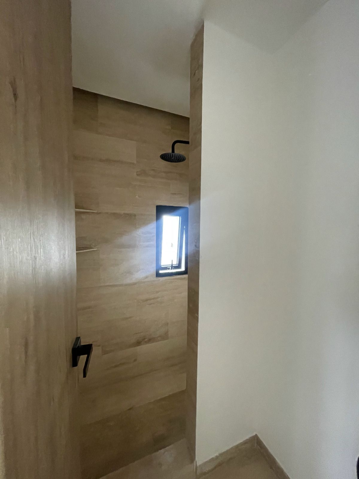 18 de 37: Baño Gym