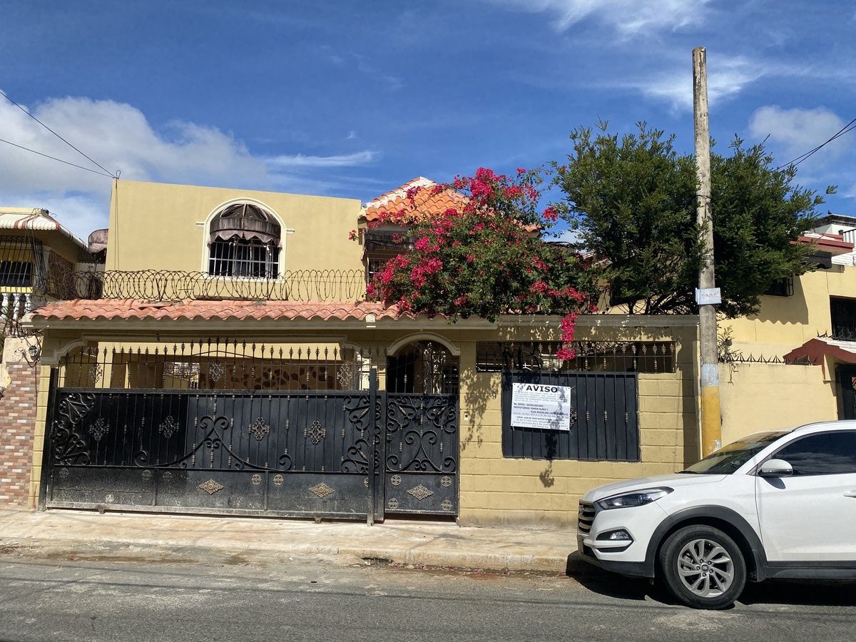 Casa en alquiler en Residencial Lomisa