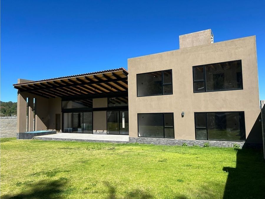 Casa en venta VALLE de BRAVO Cerro Gordo, foto 1 de 35