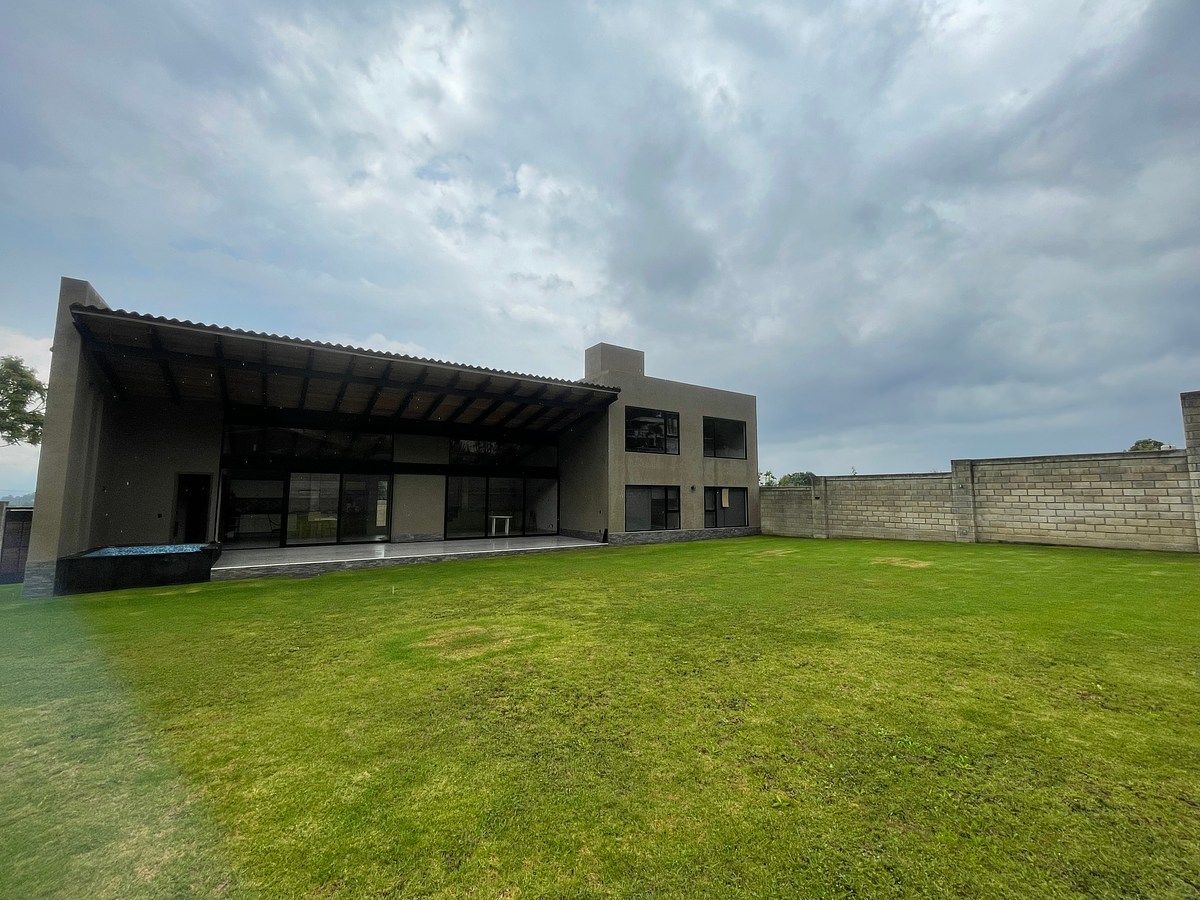 Casa en Cerro Gordo, Valle de Bravo, foto 32 de 35