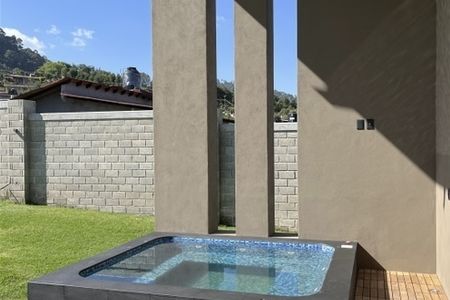 Casa en venta VALLE de BRAVO Cerro Gordo