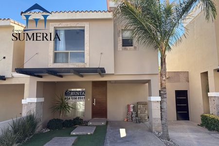 House for sale in Las Sendas facing the park in the Reliz area with Club House