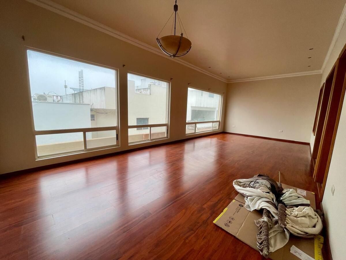 2 de 6: Sala/comedor