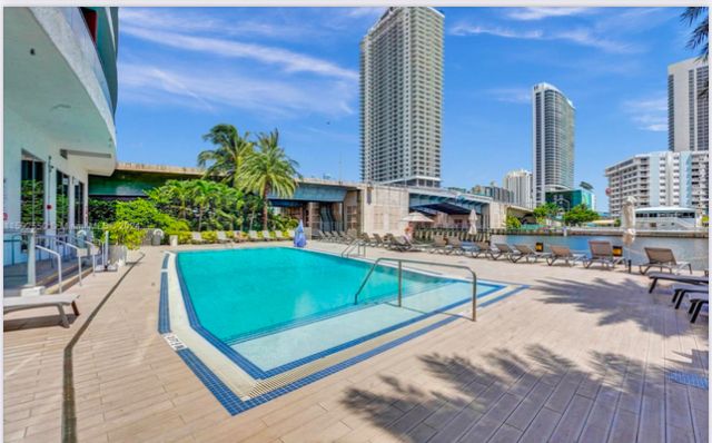 Departamento en Hallandale Beach, foto 21 de 22