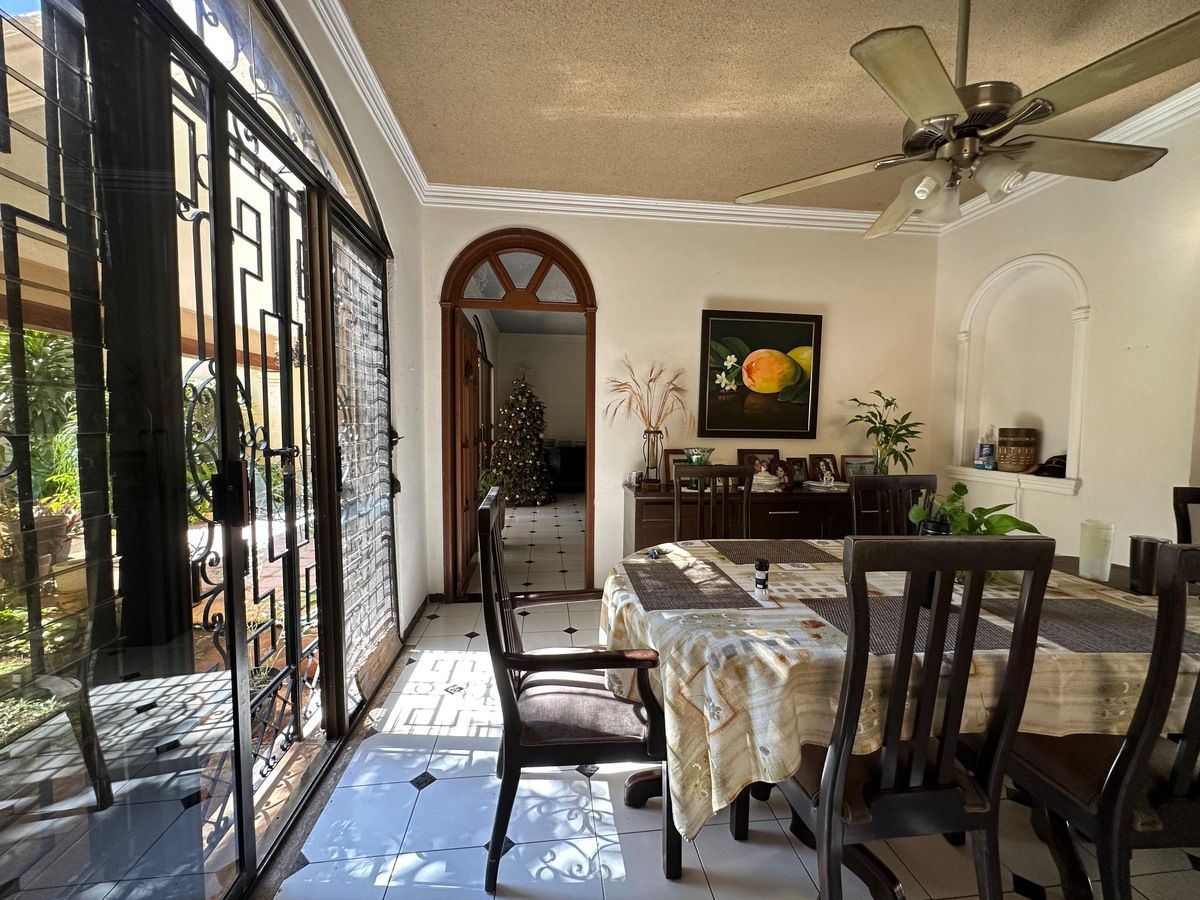 5 de 15: Antecomedor