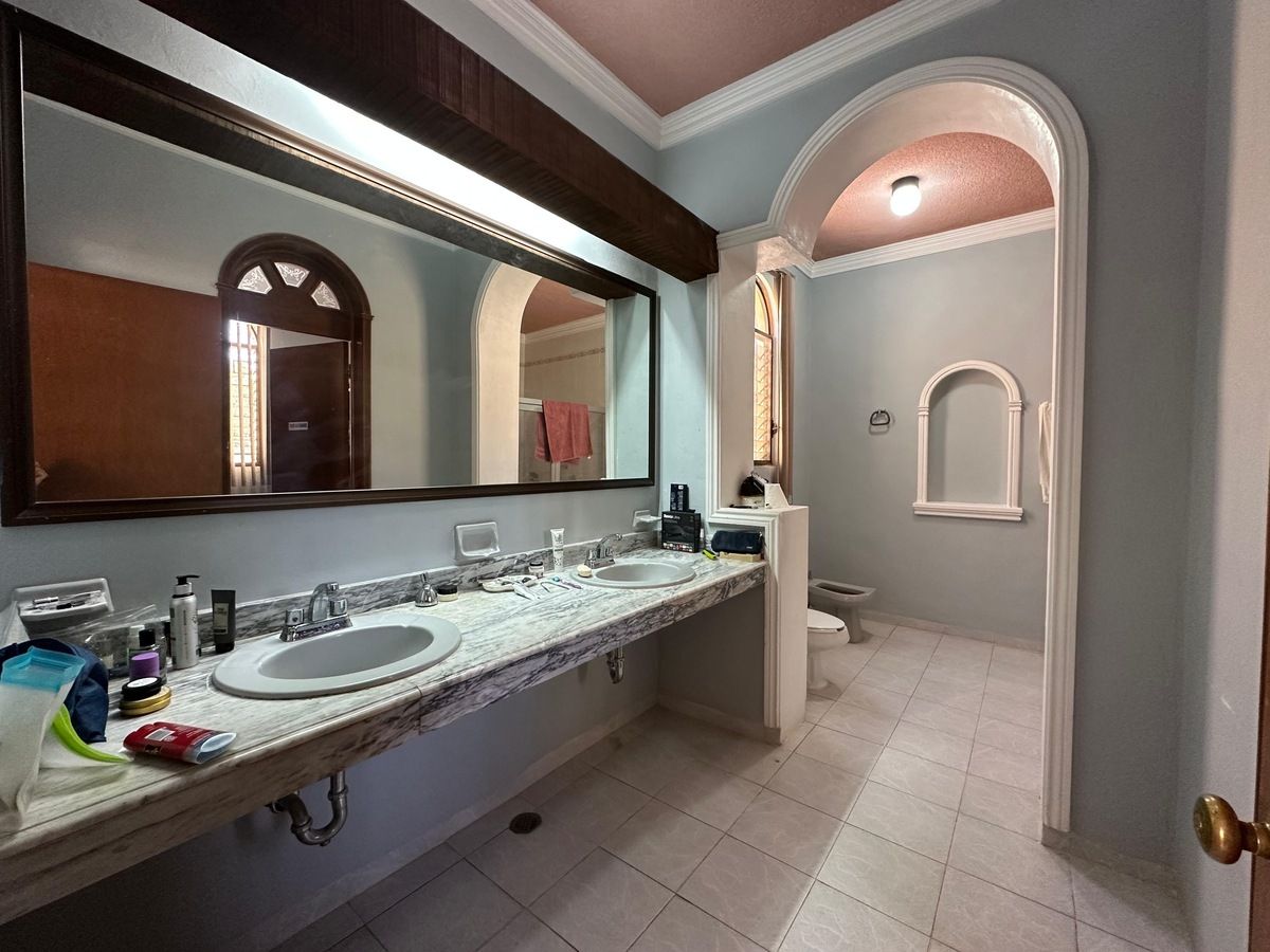 11 de 15: Baño recámara principal