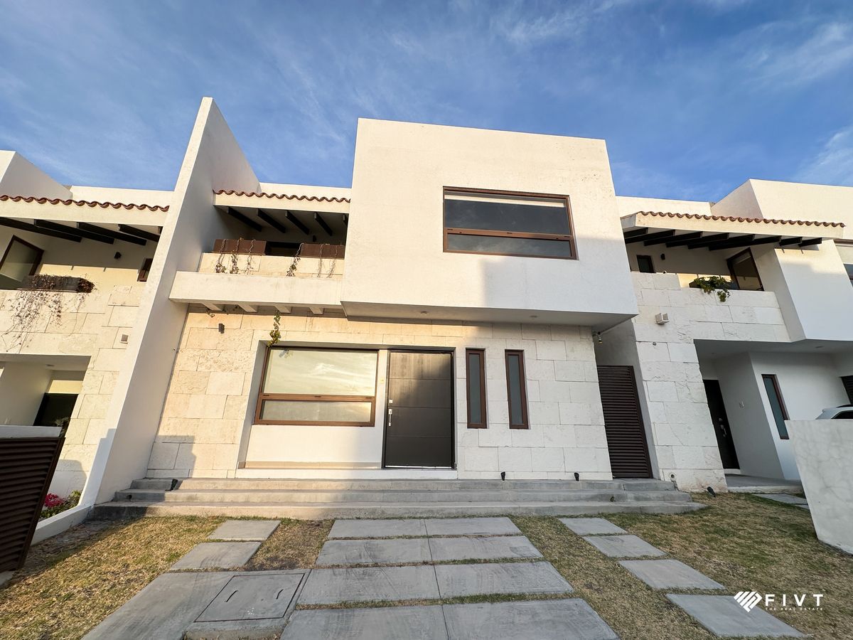 Ivette House - Altozano, photo 1 of 18