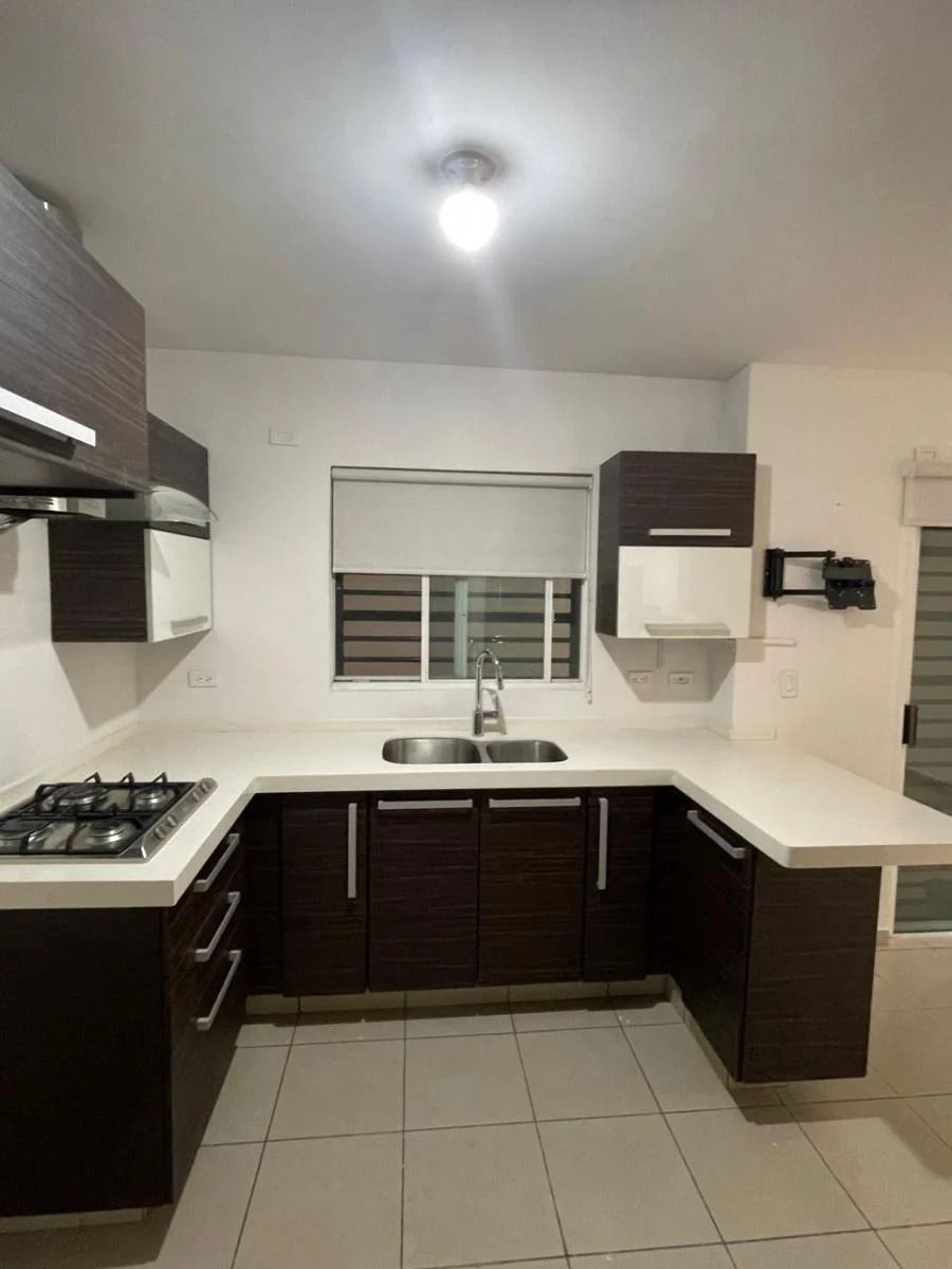Casa en El Vergel, Monterrey, foto 4 de 28