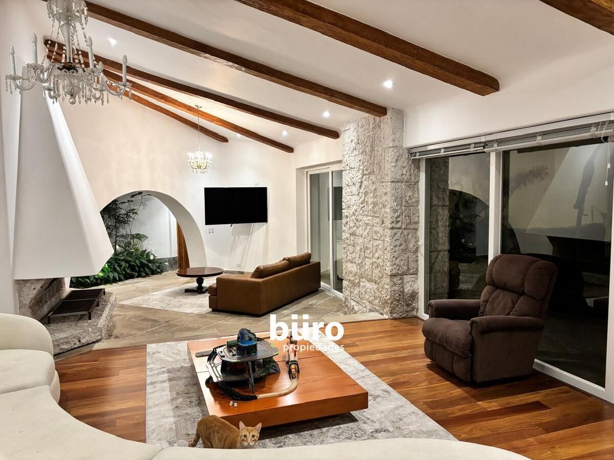 17 de 29: Linda Sala