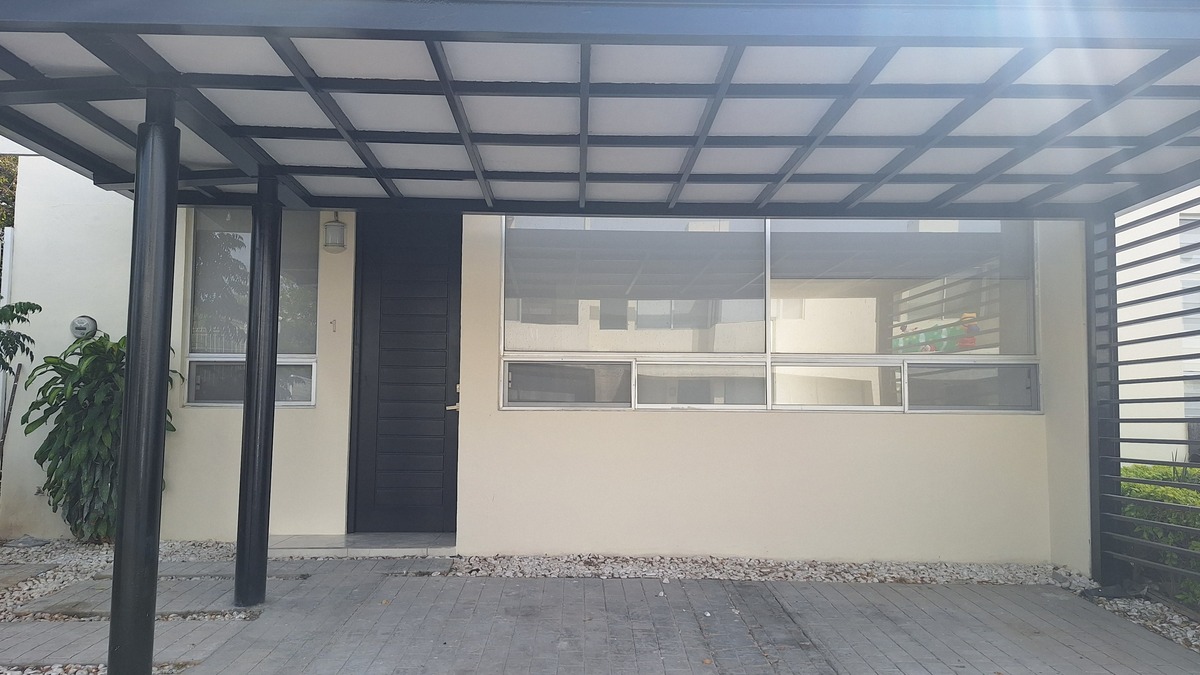 3 de 30: Venta Casa, 3 recamaras Corregidora Queretaro