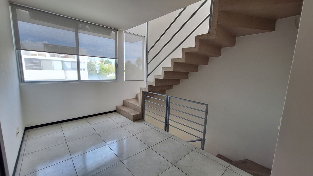 12 de 34: Venta Casa, 3 recamaras Corregidora Queretaro
