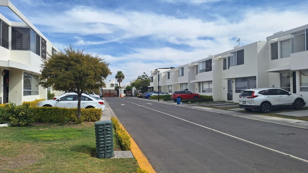 25 de 34: Venta Casa, 3 recamaras Corregidora Queretaro