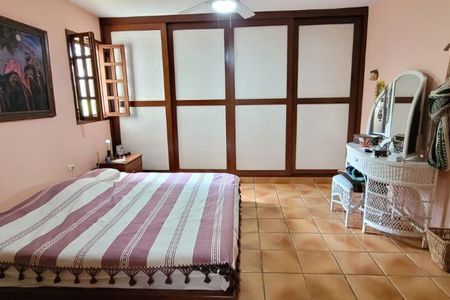 Quinta com bela vegetação para desfrutar ou desenvolver
