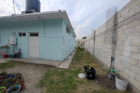 CASA EN VENTA EN COL. FRANCISCO I. MADERO, CUAUTLA, MOR. DE UN NIVEL CON JARDÍN