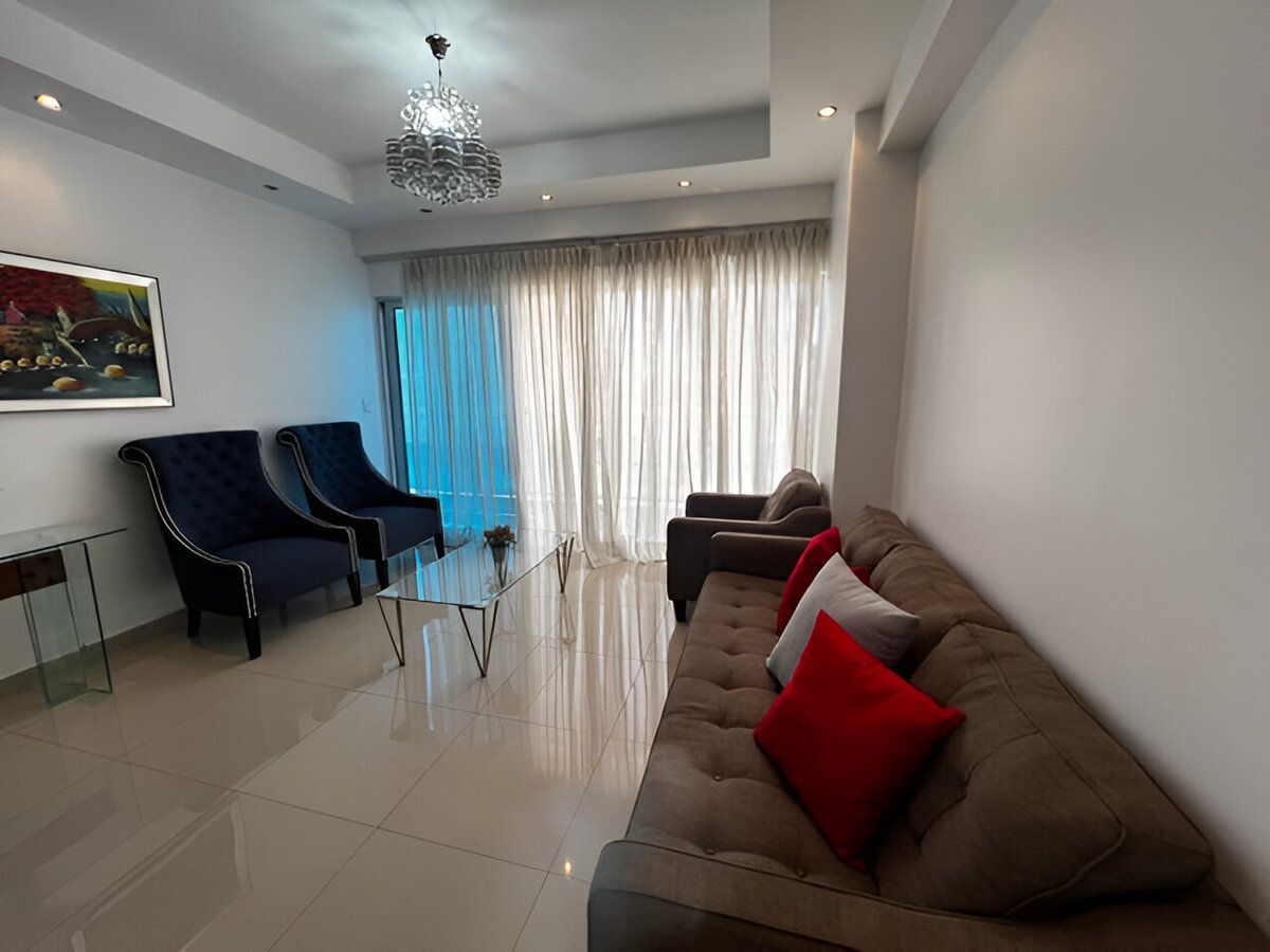 2 of 19: Sala