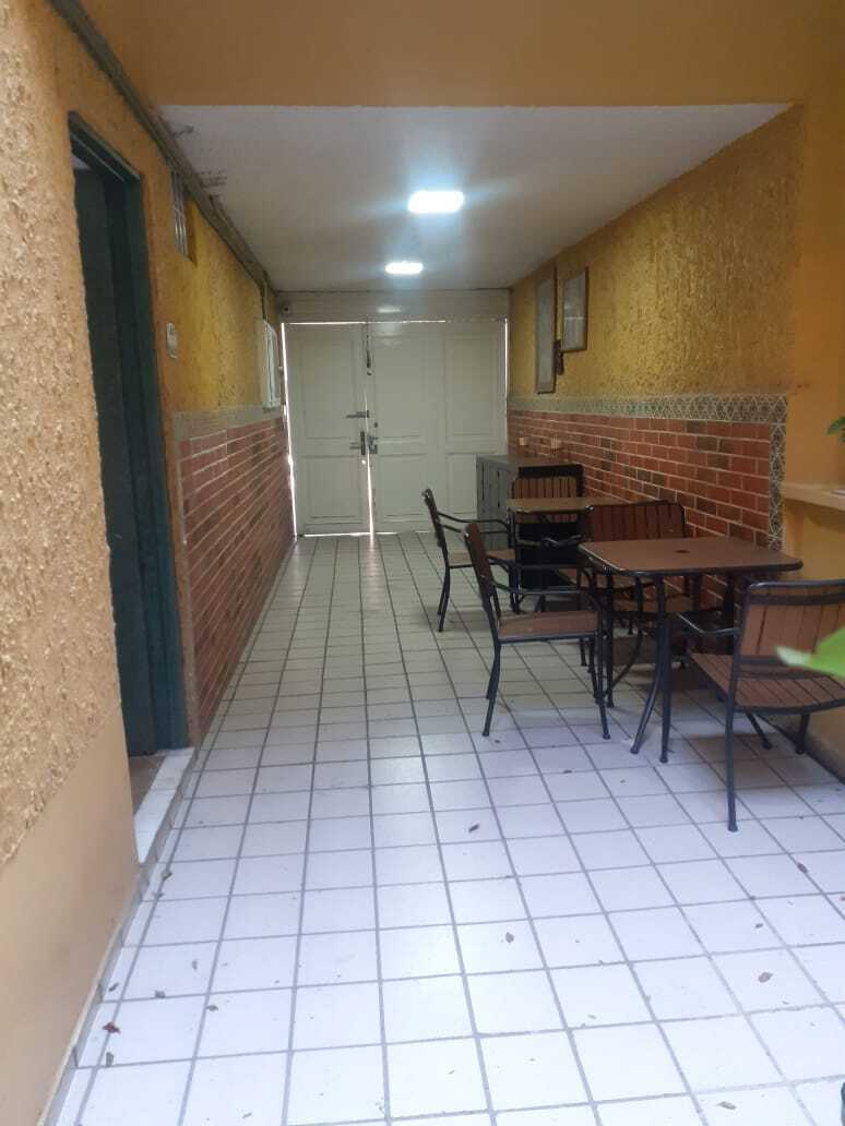 3 de 9