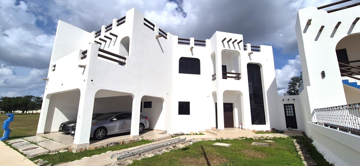 1 de 27: FACHADA