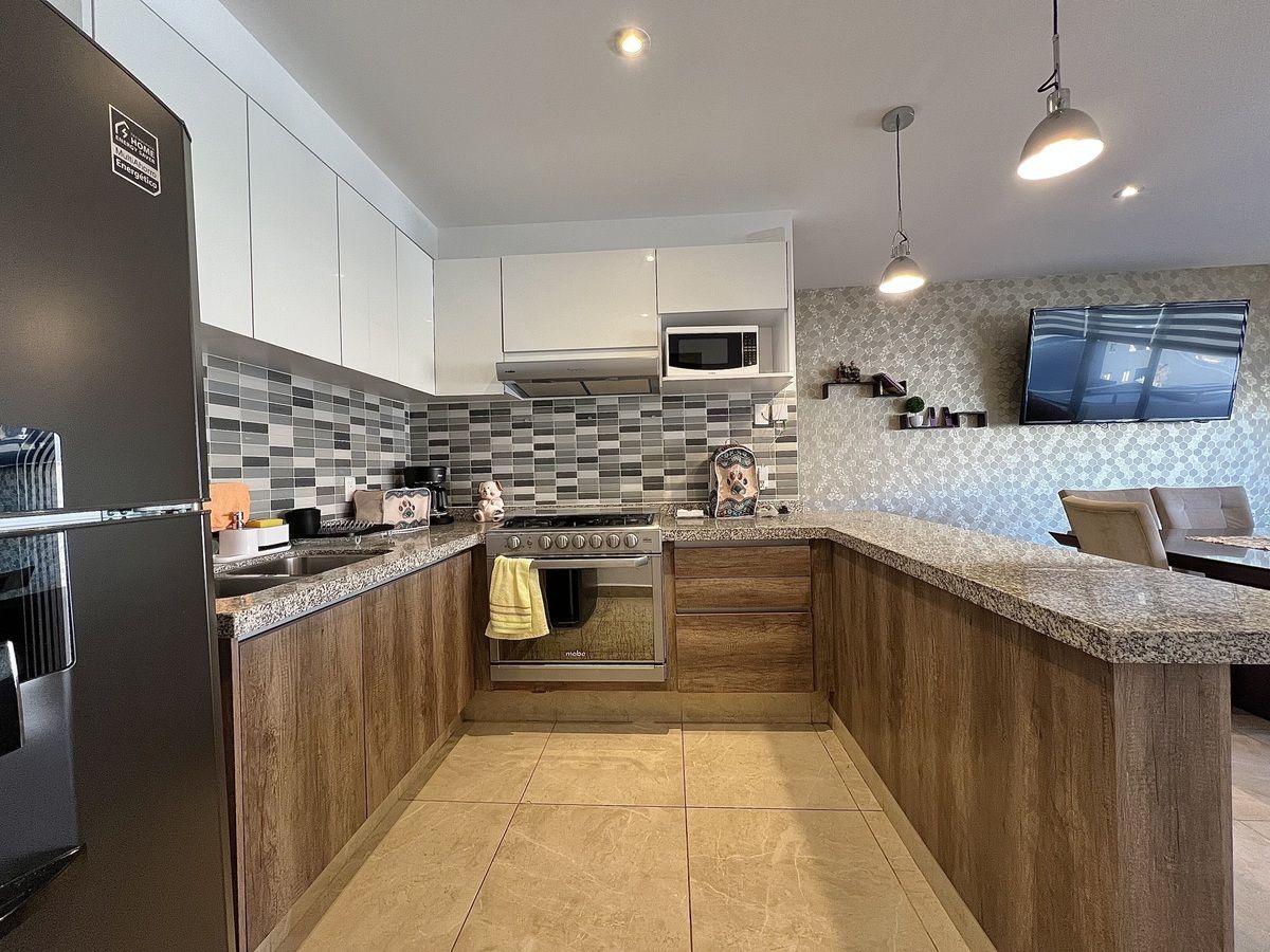 4 de 39: Cocina equipada