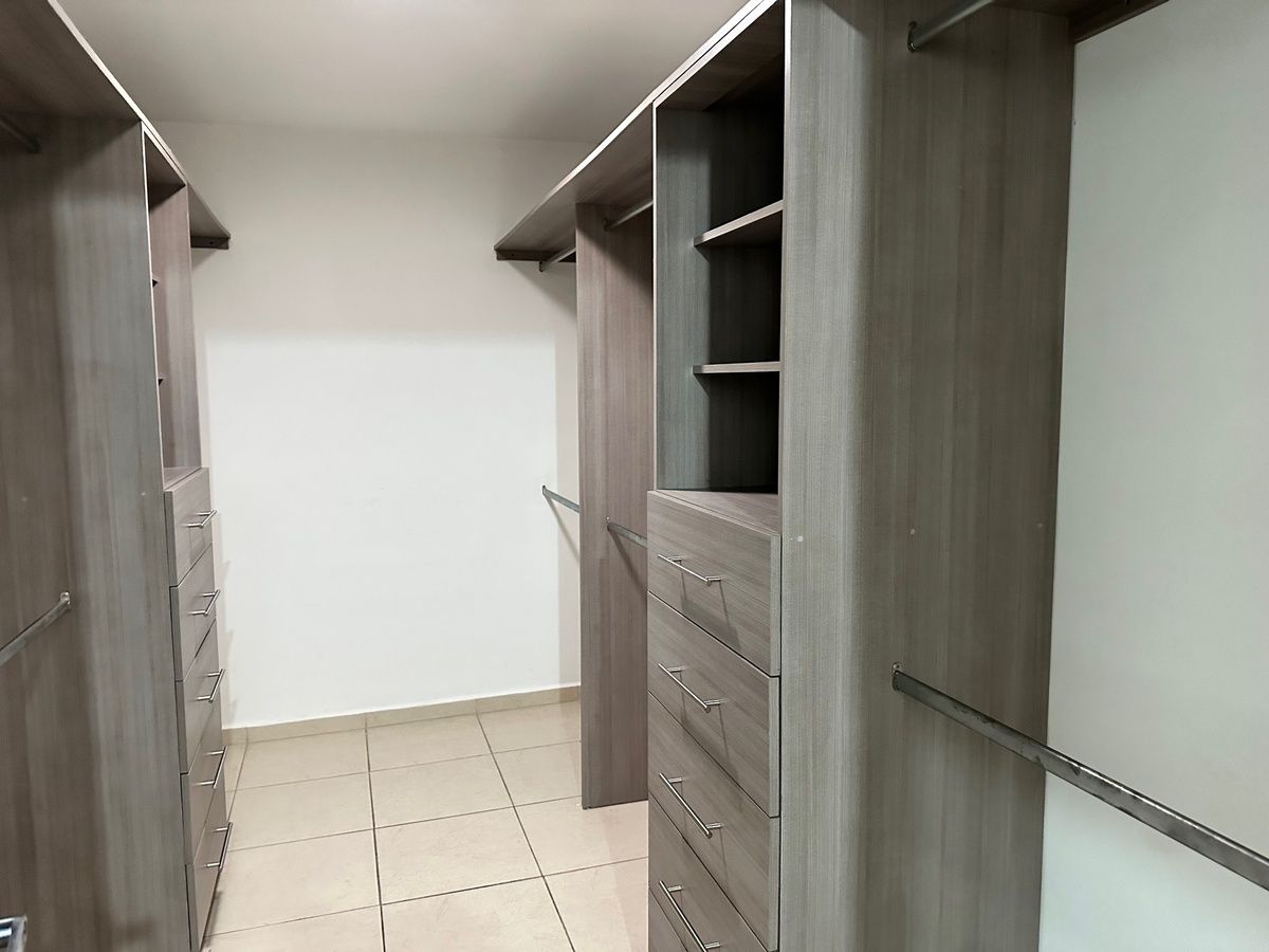 Casa em Cumbres San Agustín, Monterrey, foto 4 de 11