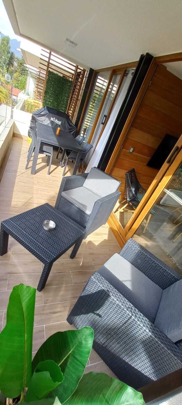 4 de 8: Terraza