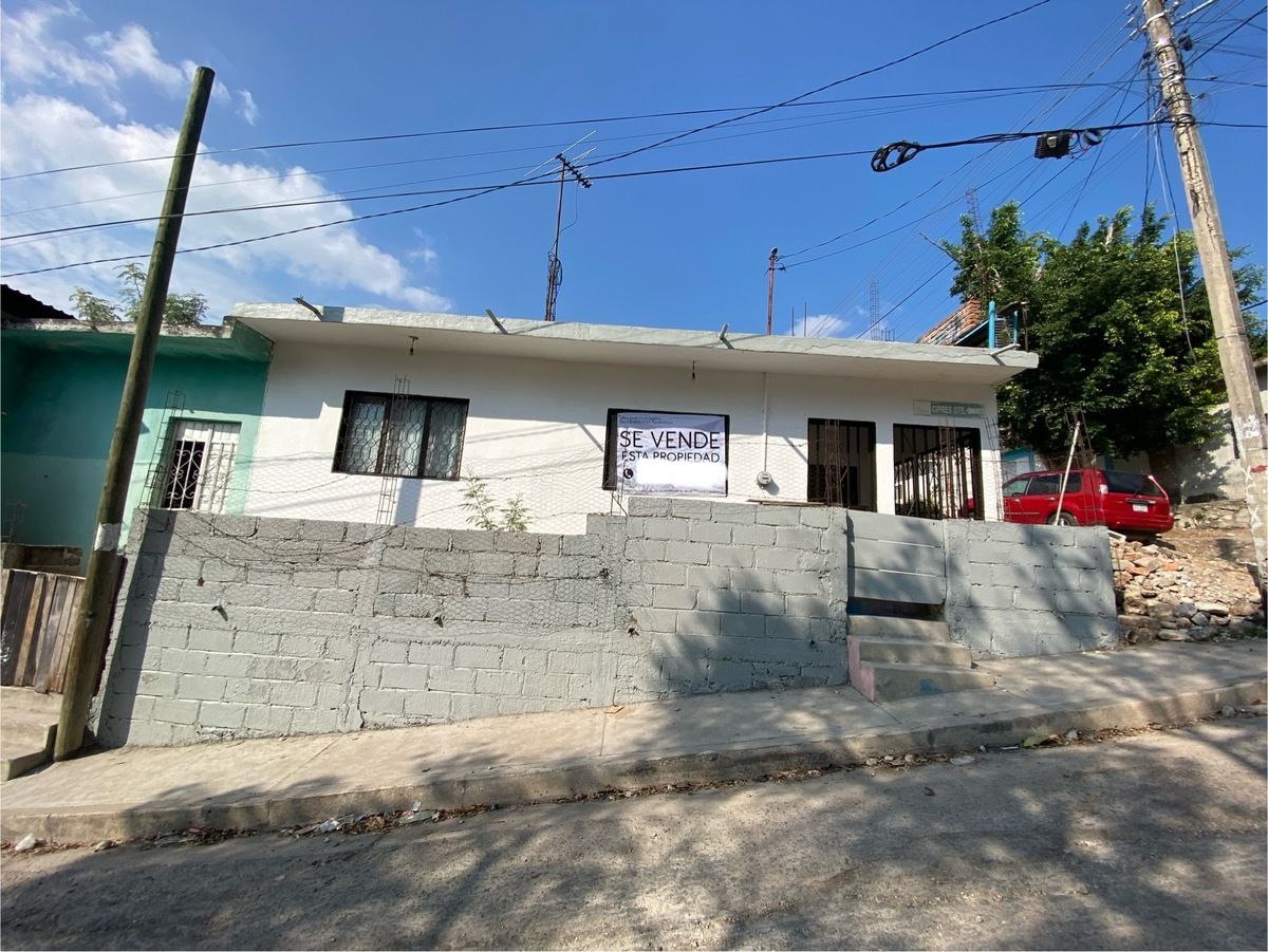1 of 10: Fachada exterior