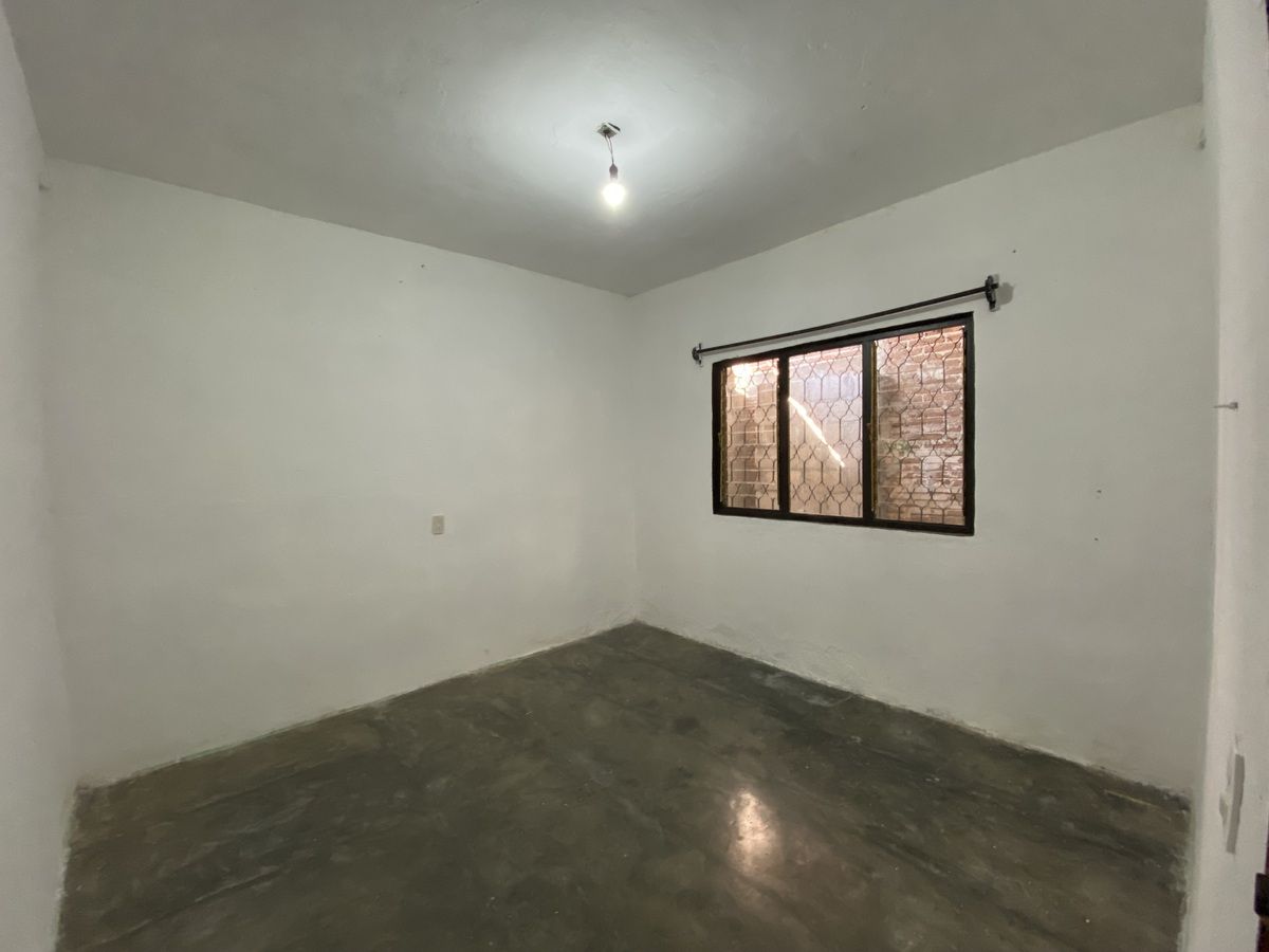 4 of 10: Habitación 2