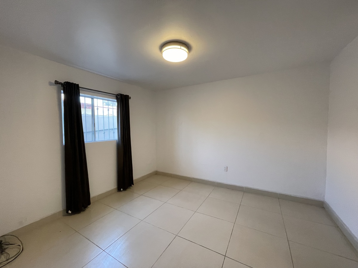 32 de 45: Recámara casa planta baja