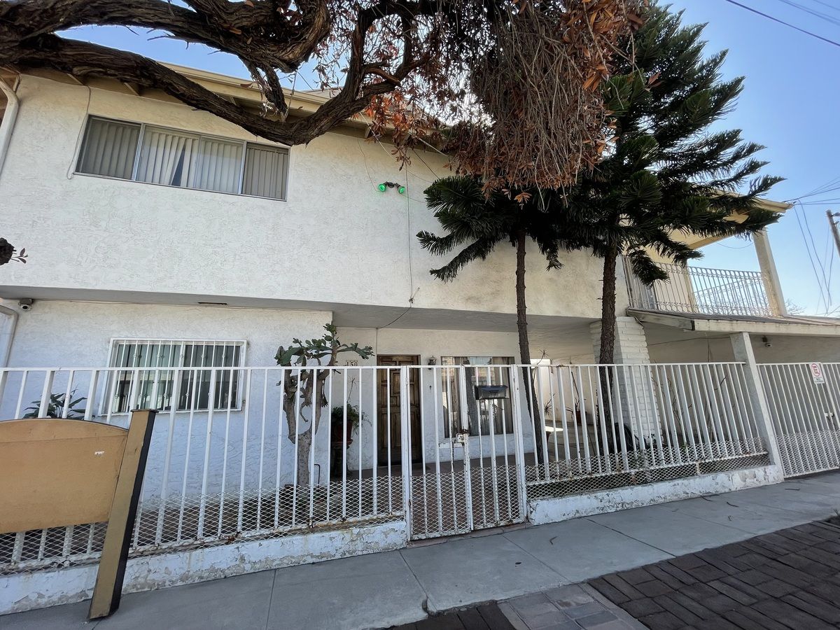 44 de 45: fachada casa