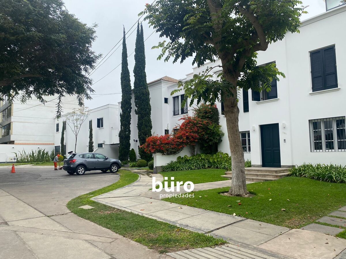 15 de 22: Exclusivo Condominio Pasaje Palmira parte posterior terreno
