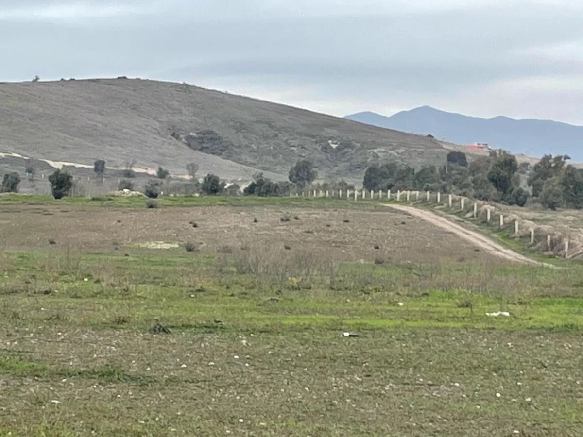 En venta: Terreno en Venta en Valle Redondo (50 hectáreas) - foto 1