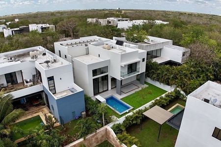 Casa en venta Mérida| Dentro de Yucatán Country Club| 4 habitaciones| 429.08 m²