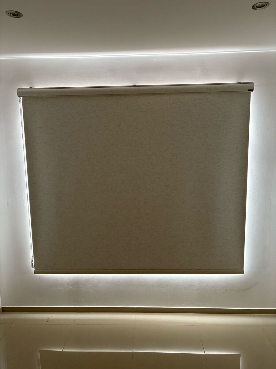 11 of 12: persianas en todo el departamento