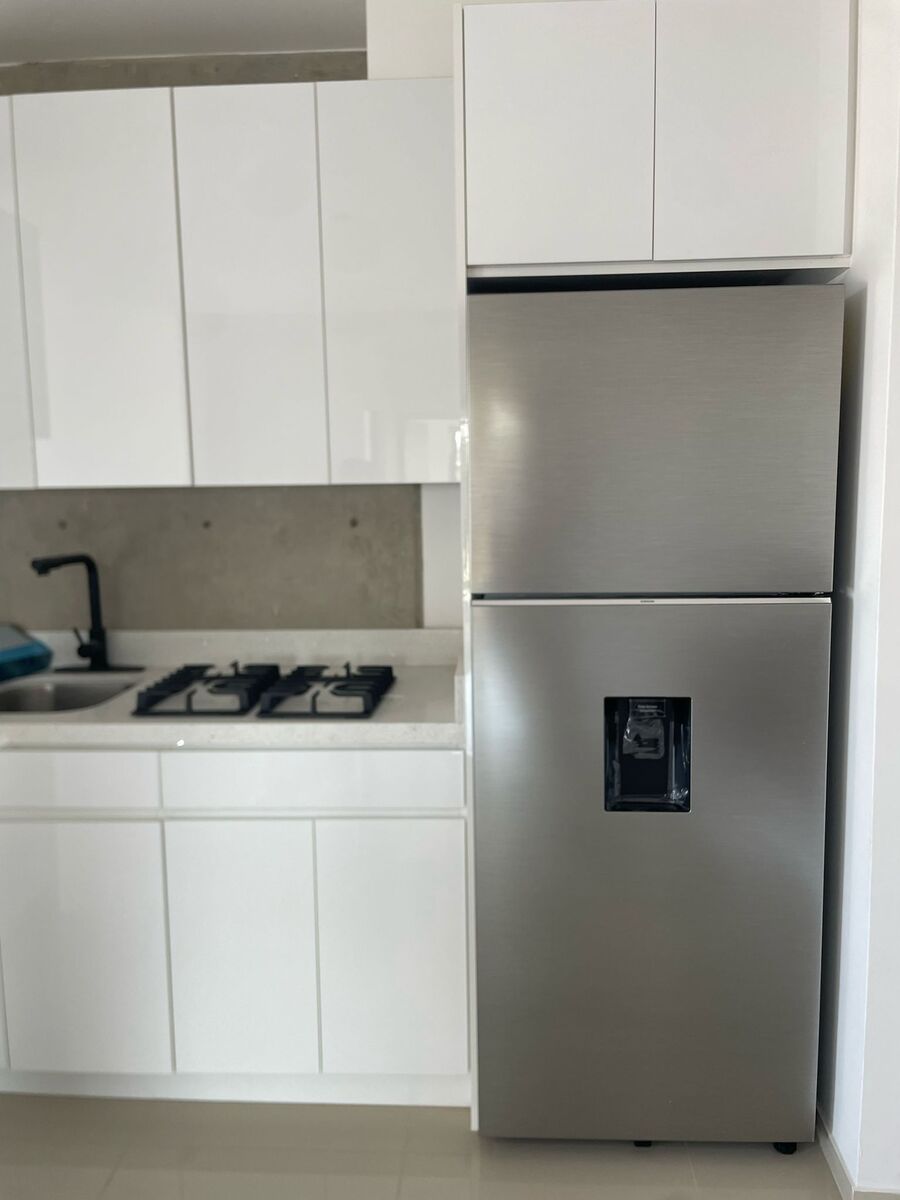 12 of 12: refrigerador incluido