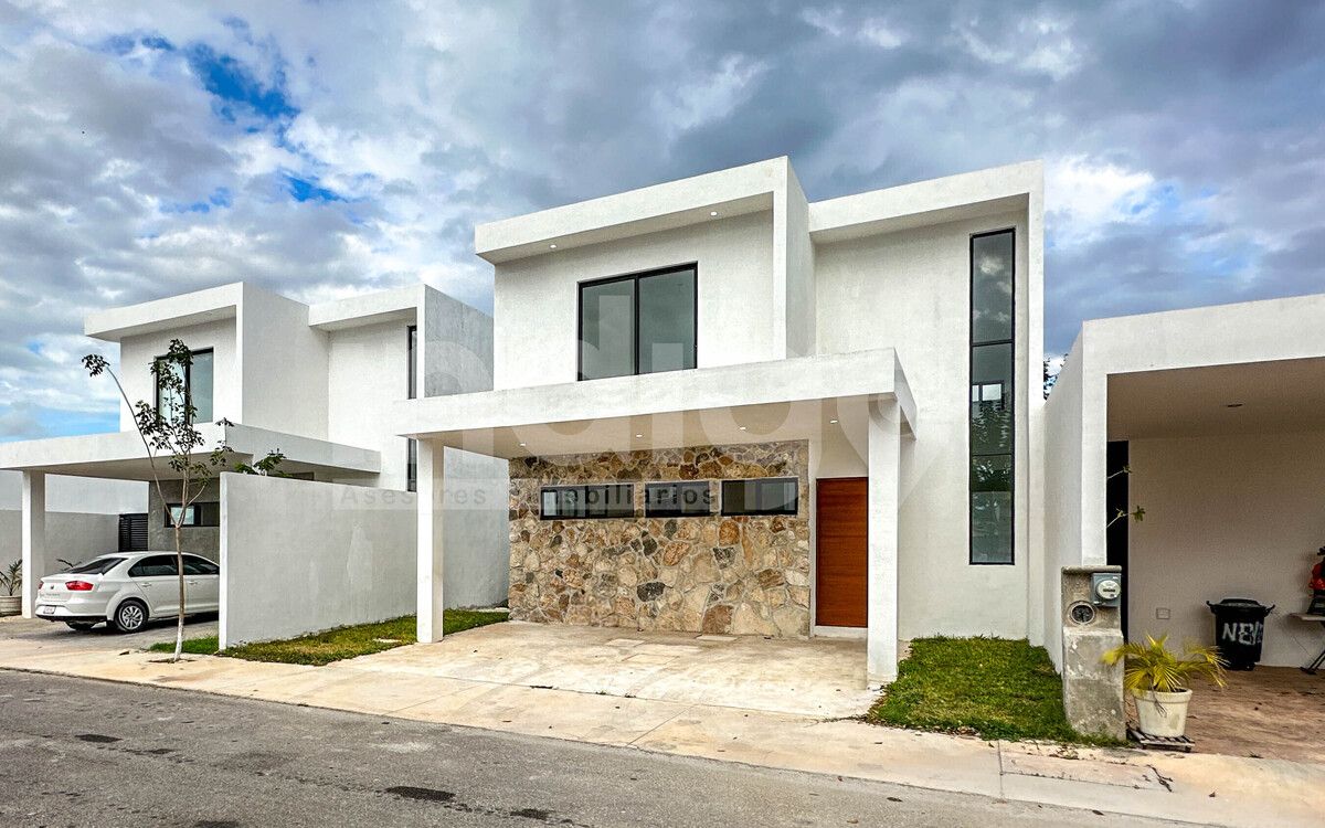 2 de 44: Fachada Frontal