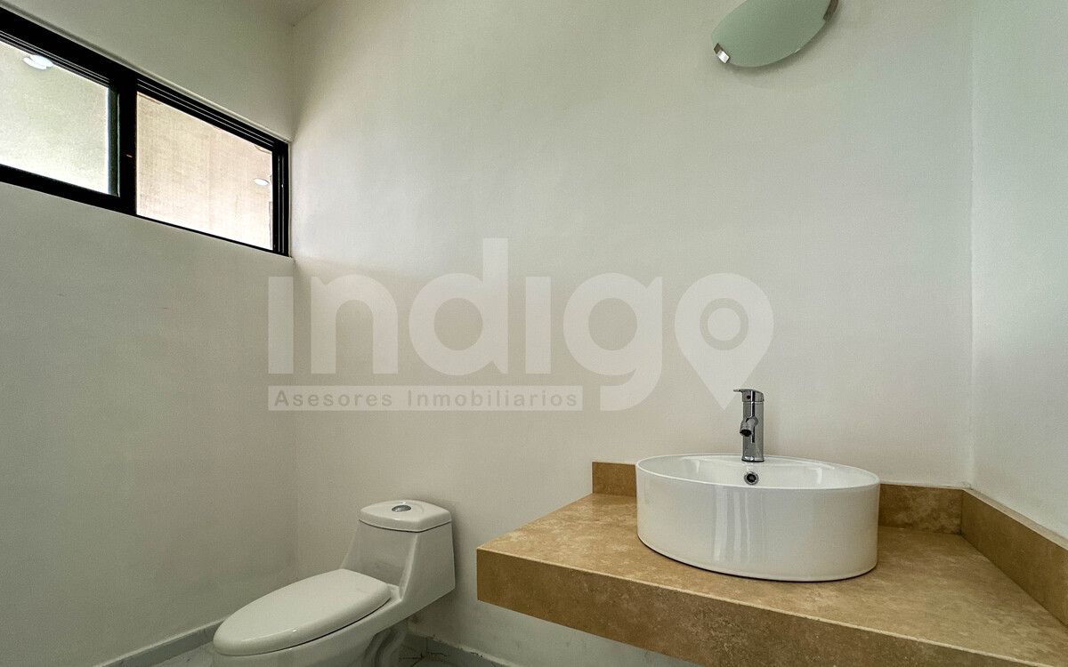 4 de 44: Baño de Visitas