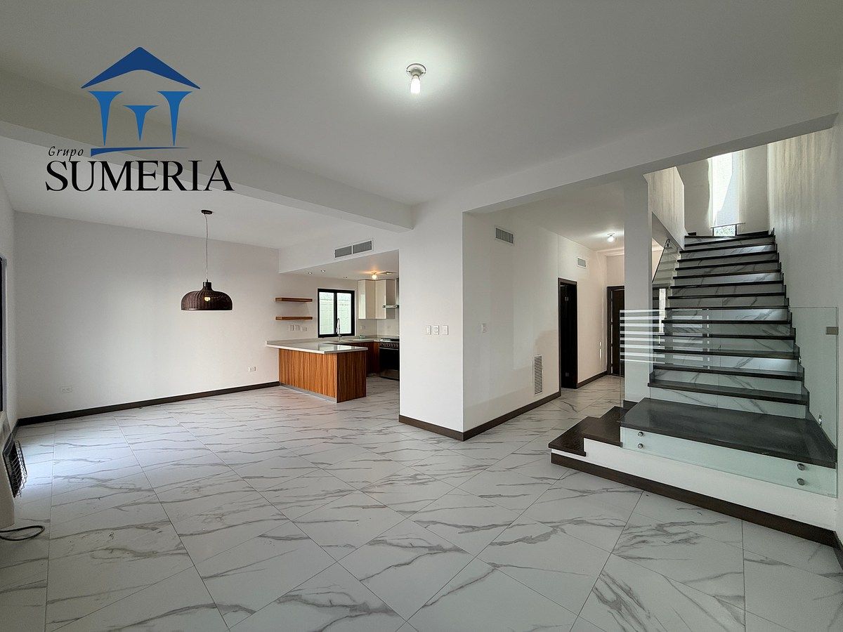 Casa em Valdivia Residencial, Chihuahua, foto 2 de 21