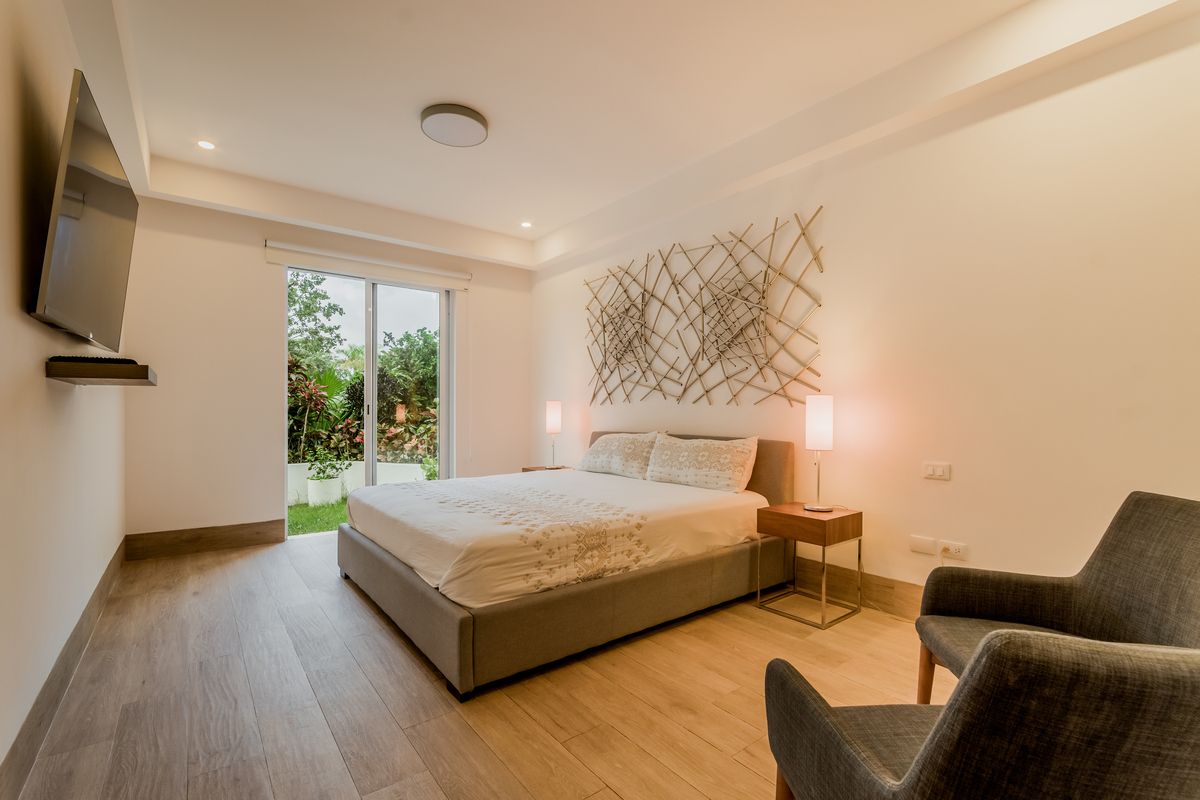 3 de 28: Recamara Principal con Cama King