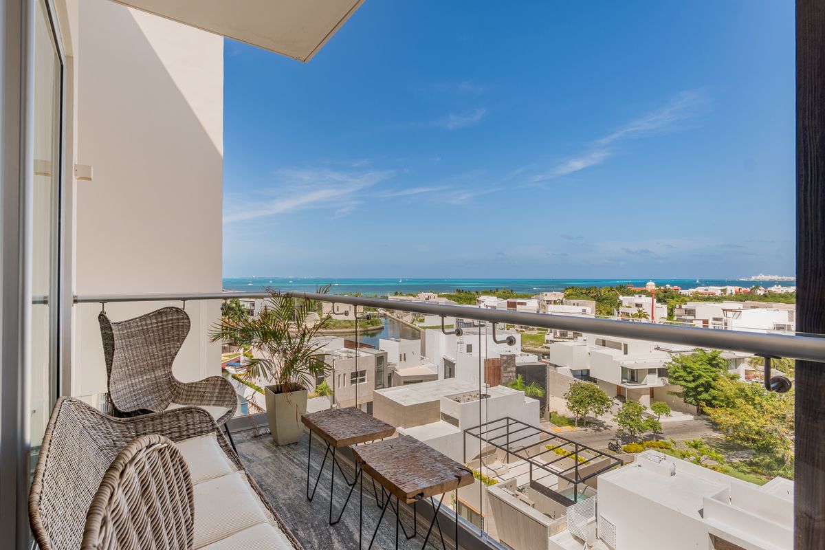 8 de 38: Vita Franca al Mar