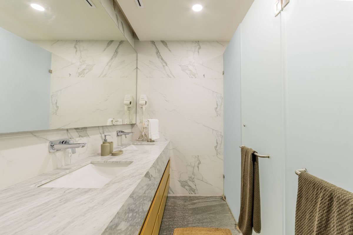 14 de 38: Baño recamara Principal