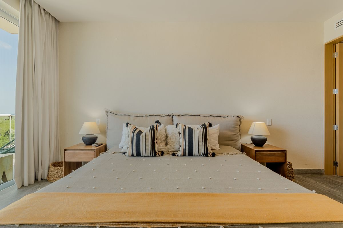 7 de 38: Recamara Principal Cama King