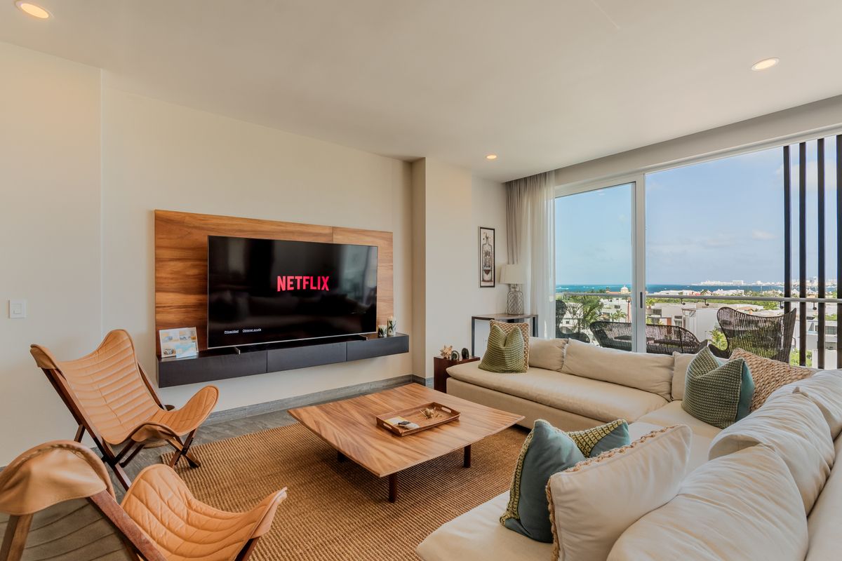 15 of 37: Sala comedor