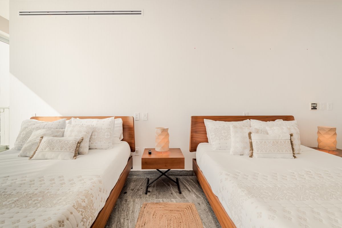 28 of 37: Tercera Recamara con 2 camas Queen