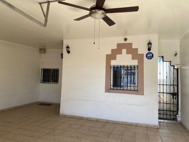 Casa em González Ortega, Mexicali, foto 3 de 28