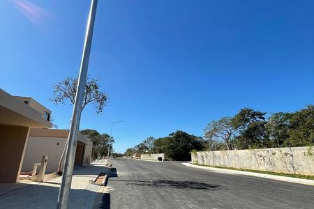 TERRENO RESIDENCIAL À VENDA EM MÉRIDA, COM AMENIDADES EM CHOLUL