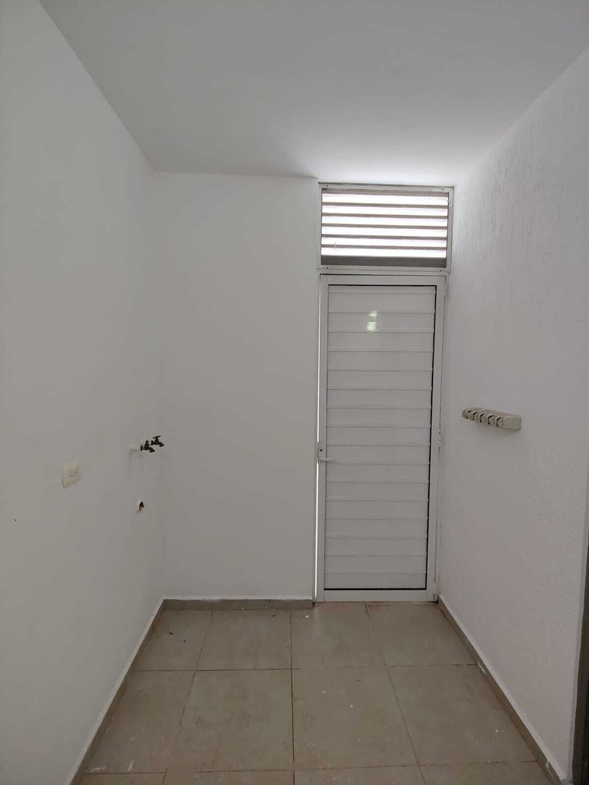 13 de 17: Cuarto Lavado