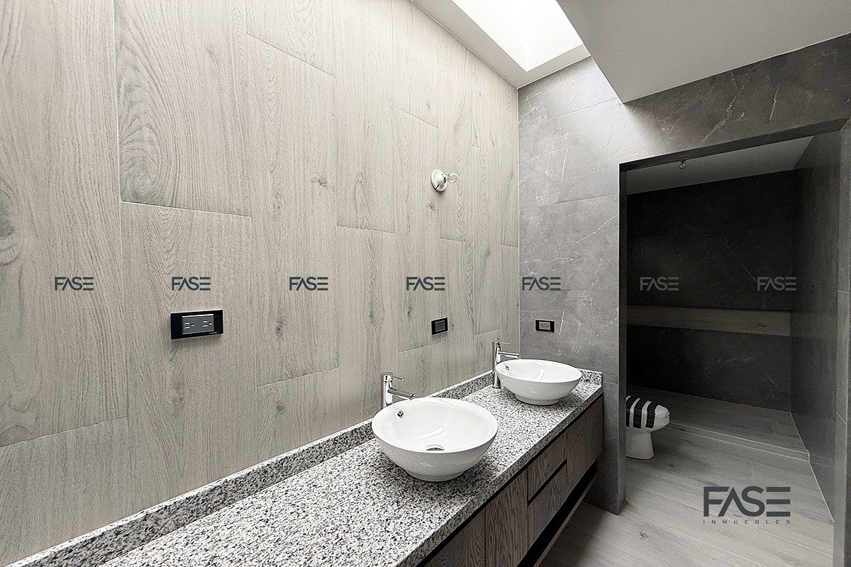 22 de 31: Baño recamara principal