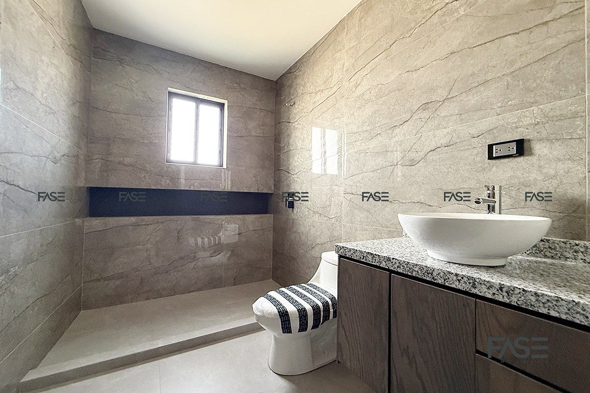 25 de 31: Baño recamara secudaria