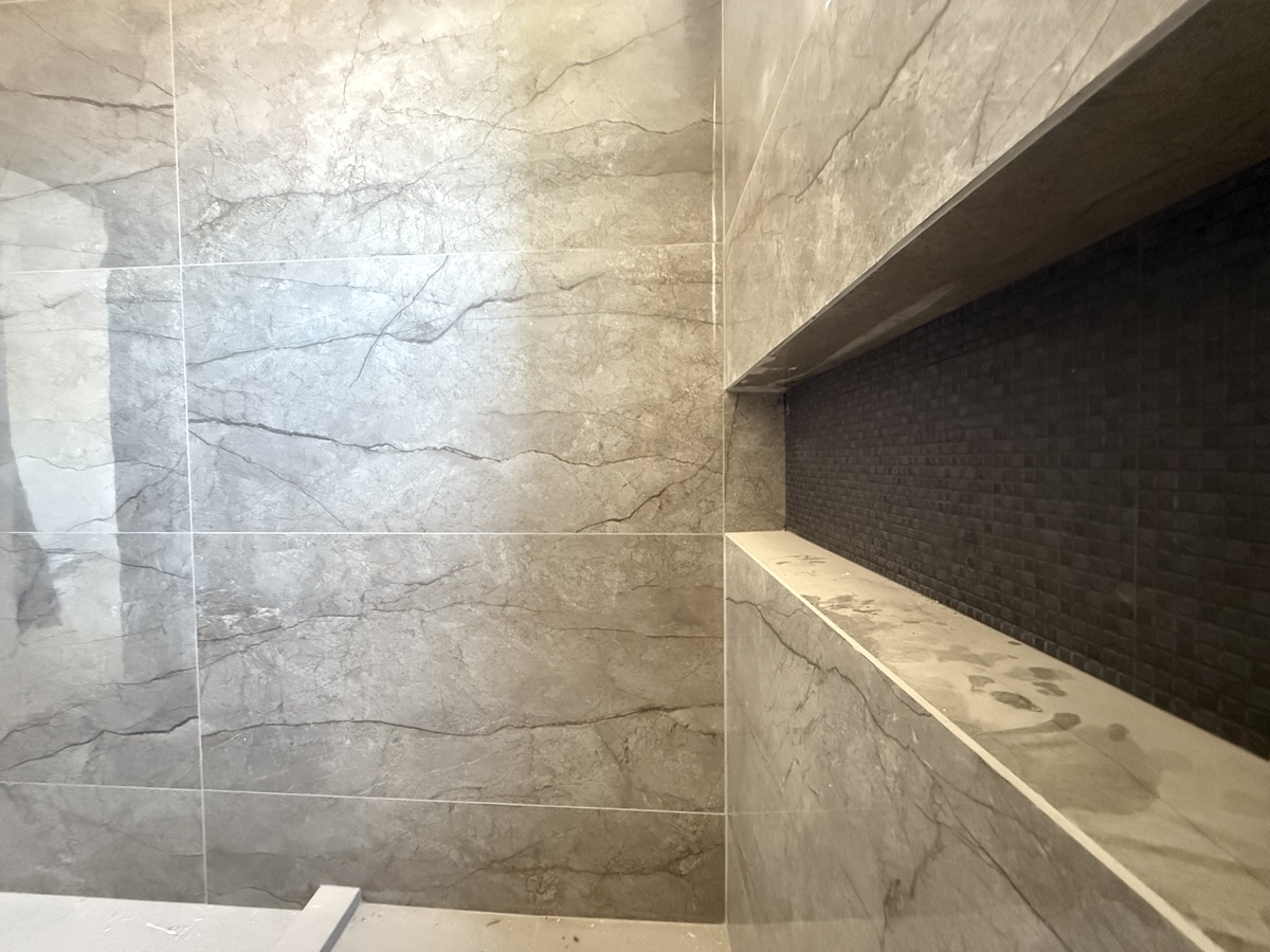 16 de 19: detalle de acabados en baños