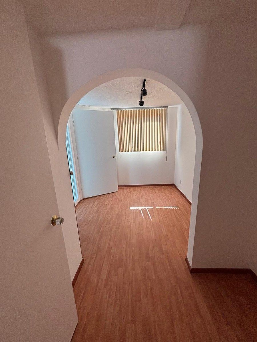 34 de 37: 5ta recámara o estudio