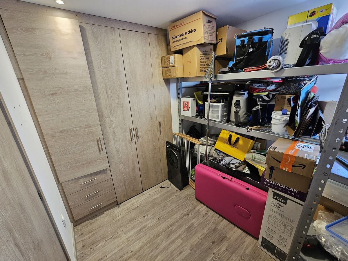 28 de 28: CUARTO DE SERVICIO